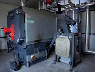 Calefacción de instalaciones con calderas de biomasa