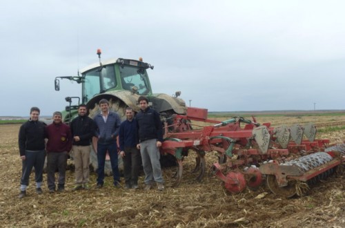 Sencillez de diseño y facilidad de regulación en campo del cultivador CLC Pro 500 F de Kverneland