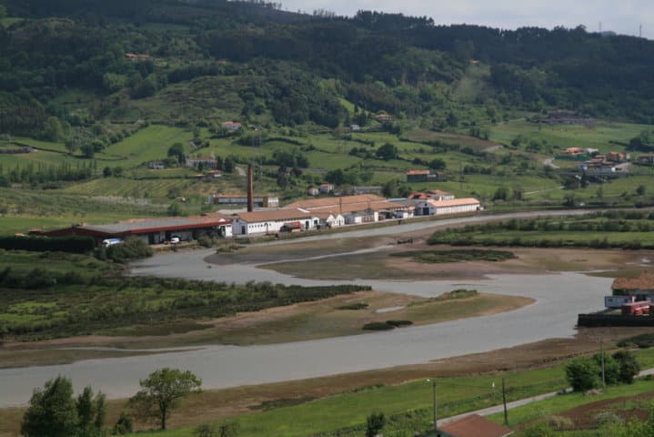 El Magrama prevé 7.438,24 millones de euros de gasto total en 2016, un 13,3% menos por el Desarrollo Rural