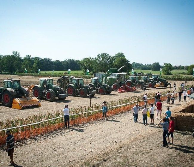 Maquinaria de cosecha y ensayos de cultivos innovadores, en Innov-Agri Grand Sud-Ouest 2015