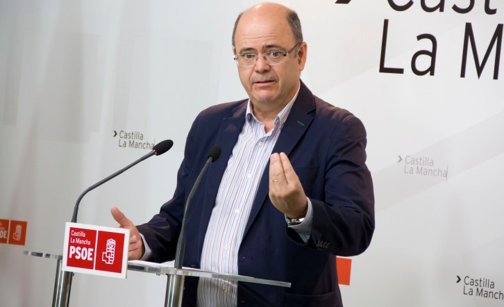 El PSOE pide al Gobierno que dé la batalla contra la ‘chaptalización’ del vino en la UE