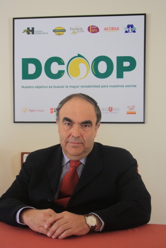 Dcoop firma un acuerdo para envasar la marca de aceite del grupo empresarial chino Evergrande