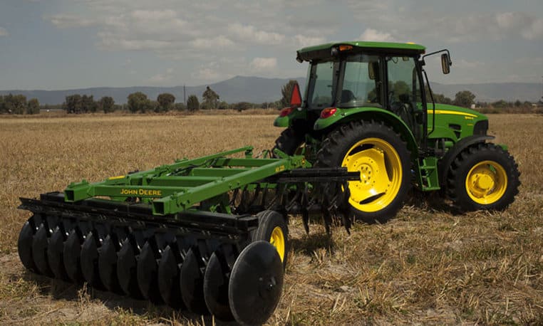 Buen mes de octubre de registro de maquinaria agrícola nueva