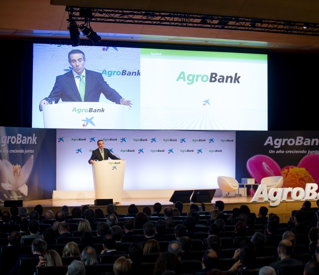 AgroBank crece un 7% y sitúa a CaixaBank con una cuota del 25% del mercado agrario