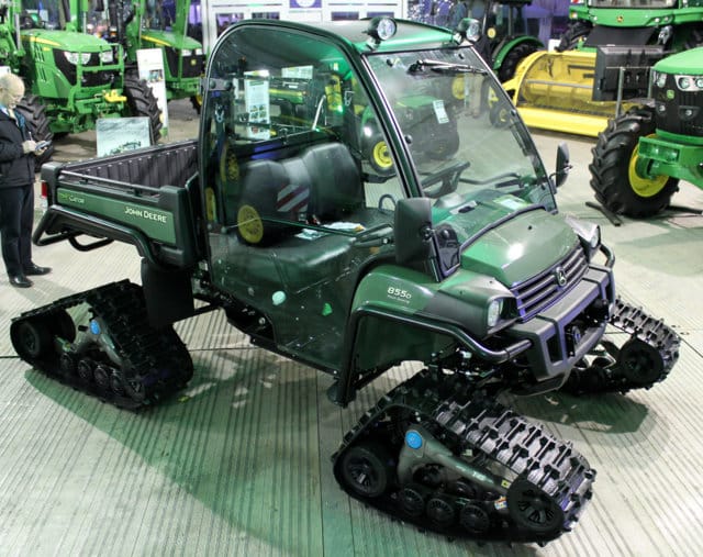 Los vehículos utilitarios Gator de John Deere, ahora también con orugas de goma Camso