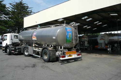 Urcacyl pide un mayor control de la comercializacion de  cubas de leche (spot)  sin contrato