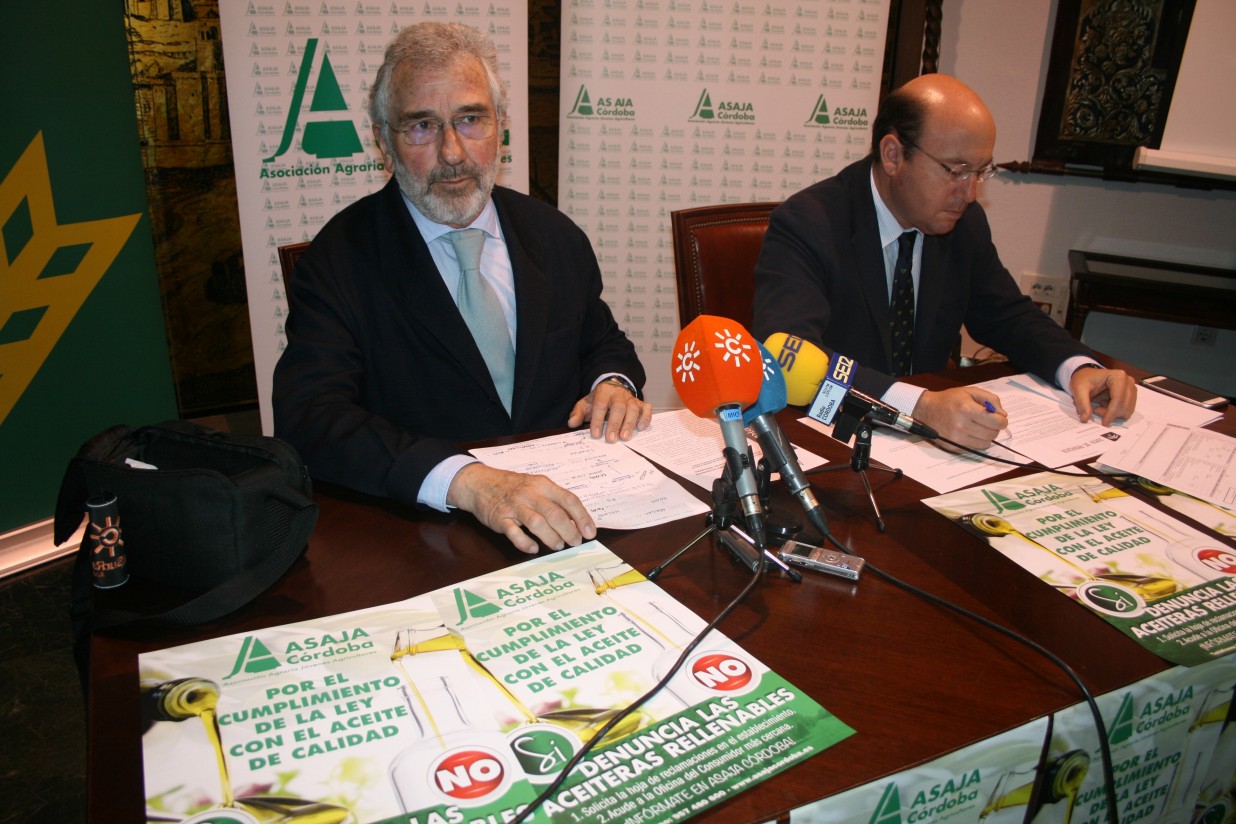 Asaja Córdoba inicia una campaña para incrementar el control sobre las aceiteras rellenables