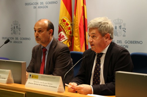 Burgaz destaca la importancia del cultivo de la fruta de hueso en un seminario de Cooperativas