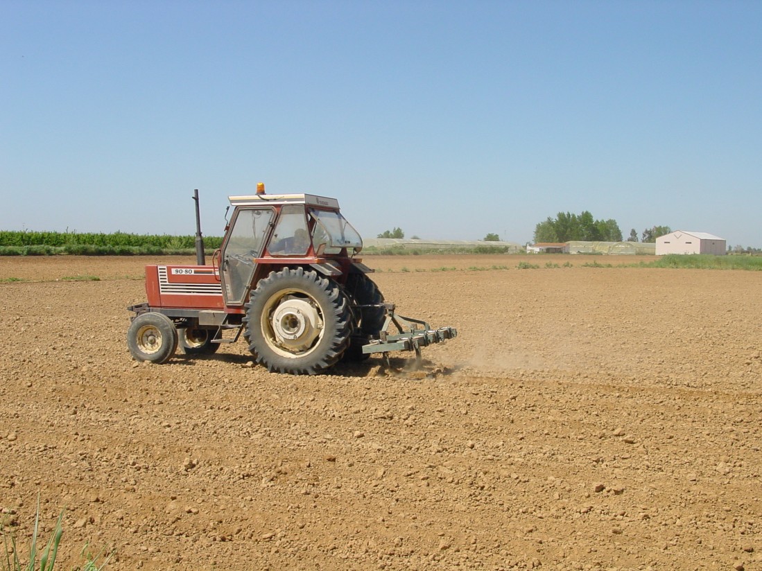 UPA-UCE reclama más presupuesto para la renovación de maquinaria agrícola