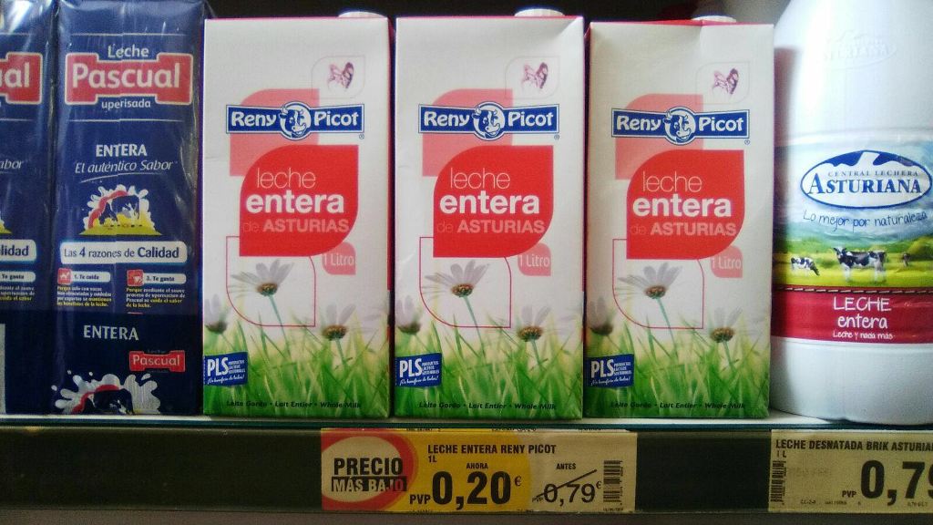Oferta y retirada en 48 horas de cartones de leche UHT a 0,20 euros/litro en Supermercados El Árbol