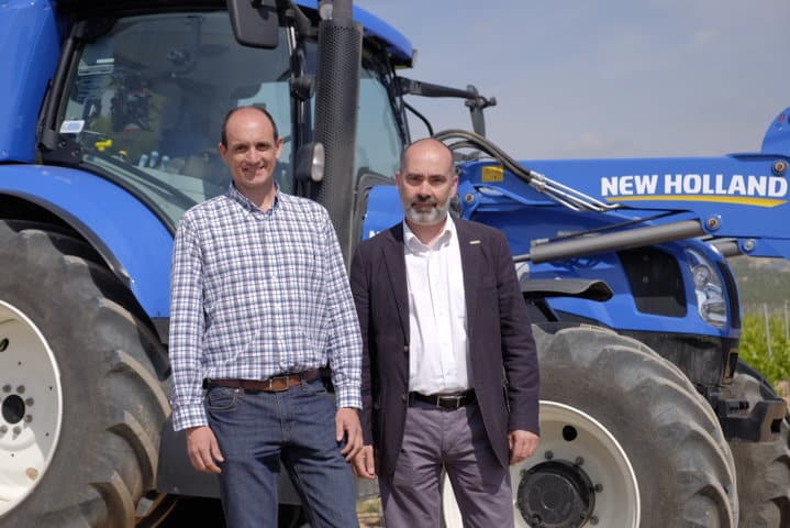 Bodegas Torres realiza el primer ensayo en España del tractor de metano desarrollado por New Holland