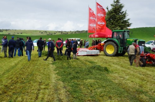 Kuhn presenta su nueva gama de rotoempacadoras y encintadoras