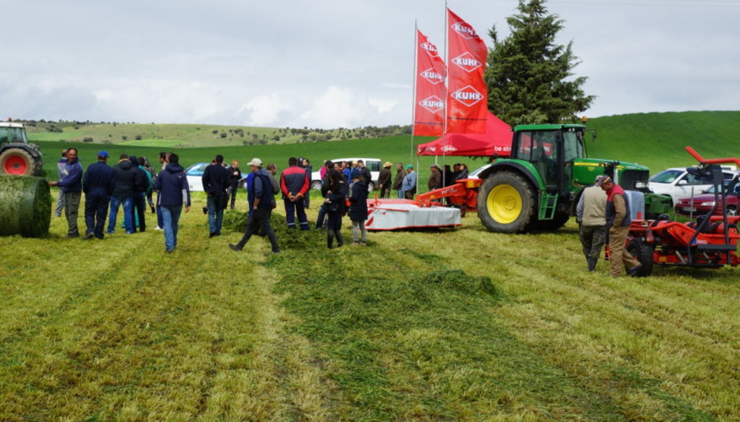 Kuhn presenta su nueva gama de rotoempacadoras y encintadoras