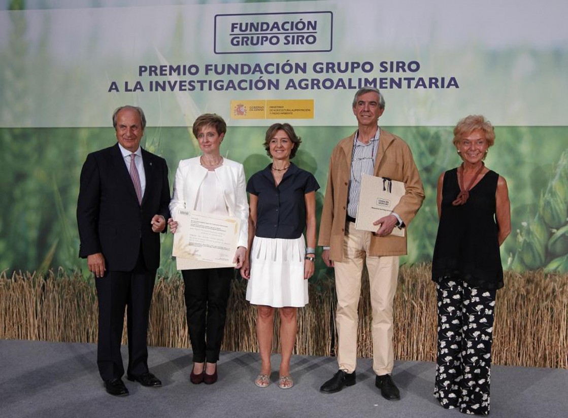 García Tejerina preside la entrega del primer Premio Fundación Grupo Siro a la Investigación Alimentaria