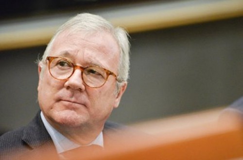 Valcárcel pide explicaciones a Bruselas por el recorte de los cupos de intervención de frutas y hortalizas a España