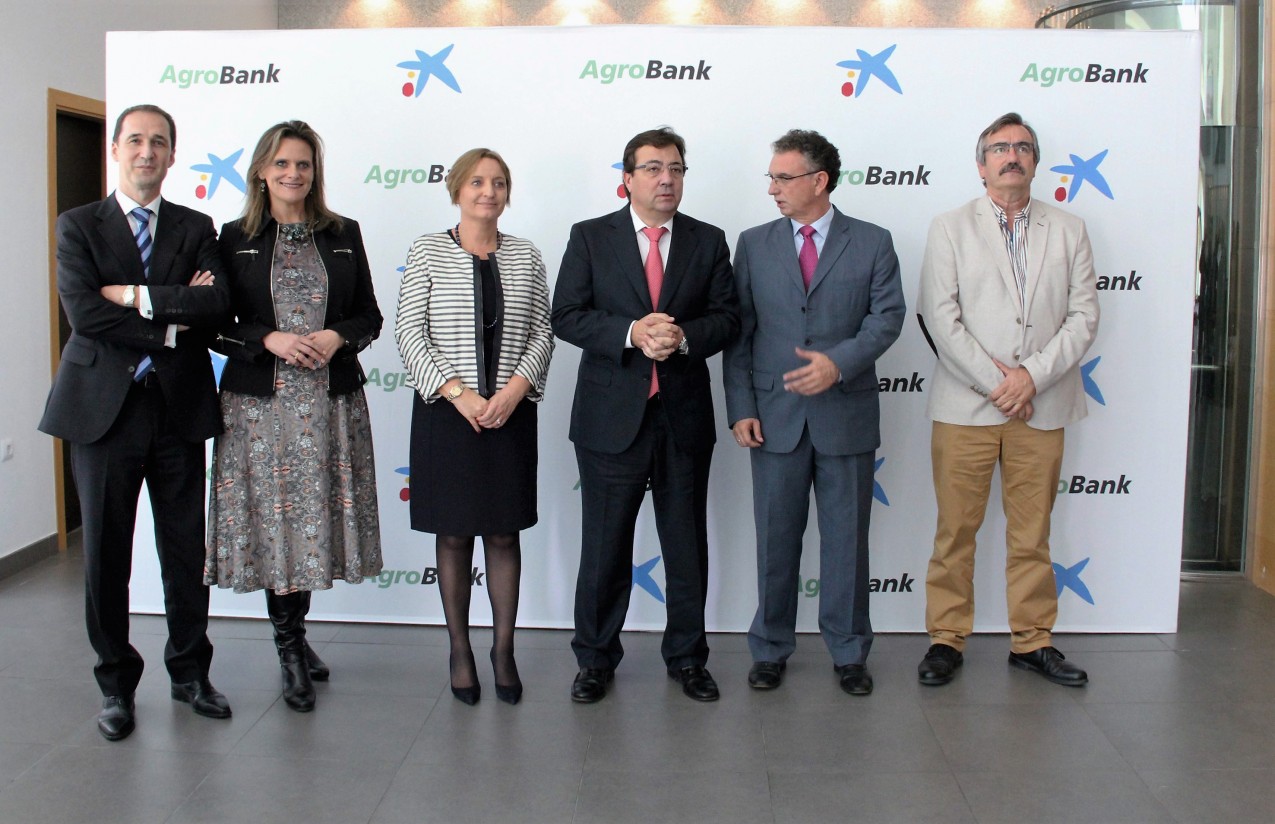 AgroBank reúne a más de 400 profesionales del sector extremeño