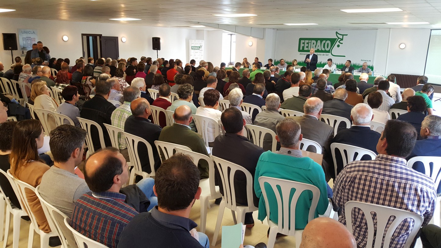 Tres cooperativas ratifican su intención de crear el gran grupo lácteo gallego