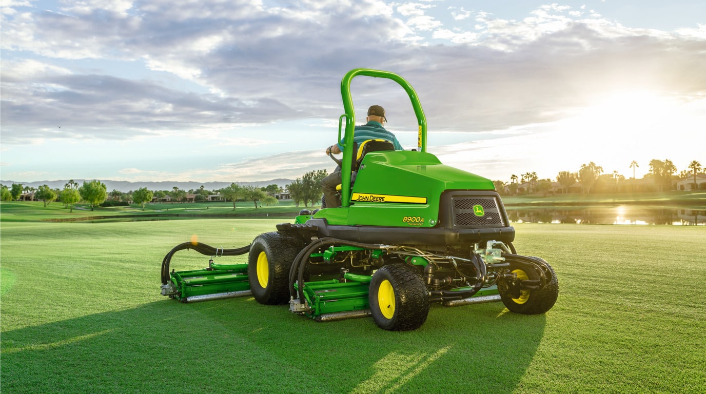 8900A PrecisionCut, la nueva máquina de calles John Deere