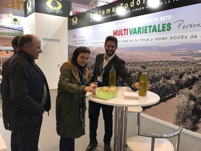 Todolivo presenta en Oleotec las últimas novedades en el cultivo del olivar en seto