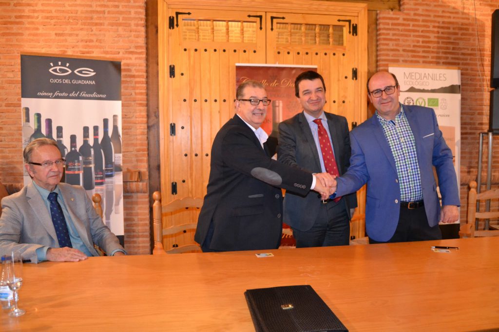 El nuevo Grupo Cooperativo de 2º grado, Vidasol, prevé comercializar 1 Mhl  de vino y facturar en torno a 35 M€