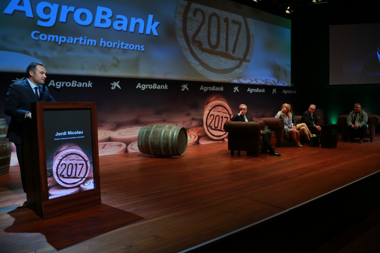 AgroBank reúne a expertos del mundo del vino para analizar el futuro de este sector