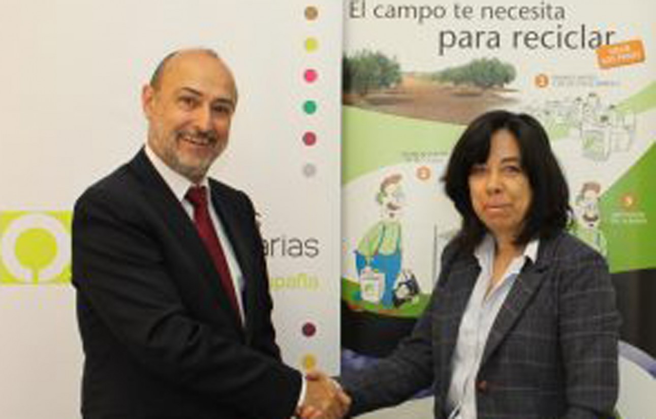 Cooperativas aumenta en un 10% su recogida de envases agrarios de Sigfito