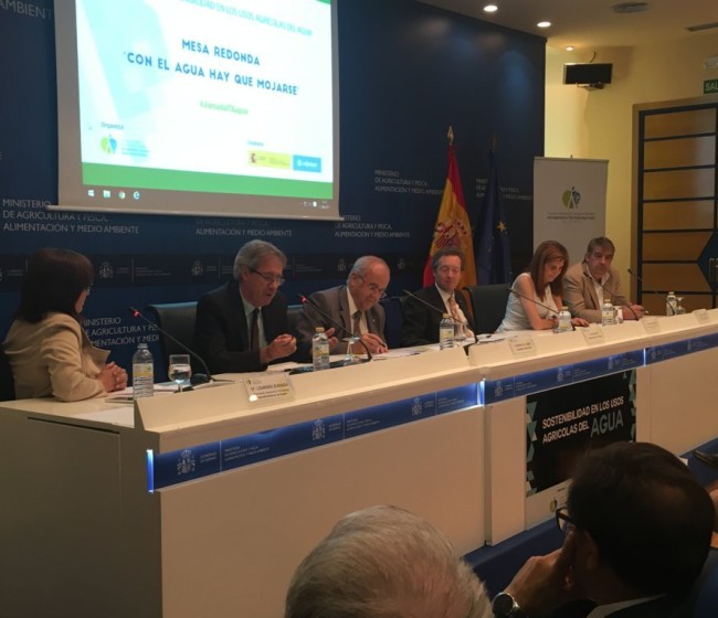 Gobierno y expertos advierten que la agricultura española será de regadío o no será