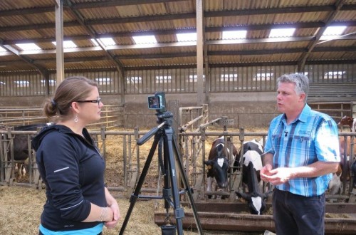 Los ganaderos europeos empiezan a dotar a sus explotaciones de plantas de energía renovable