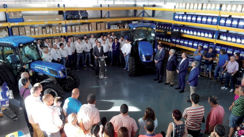 Pedro Azpeitia, concesionario oficial New Holland, inaugura sus nuevas instalaciones en Logroño