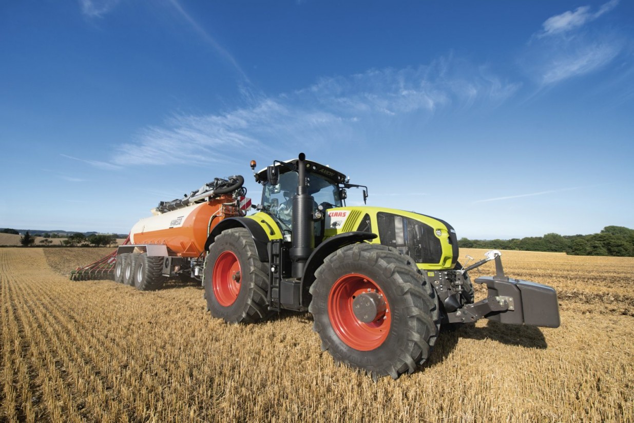 Claas presenta la nueva generación de tractores Axion 900