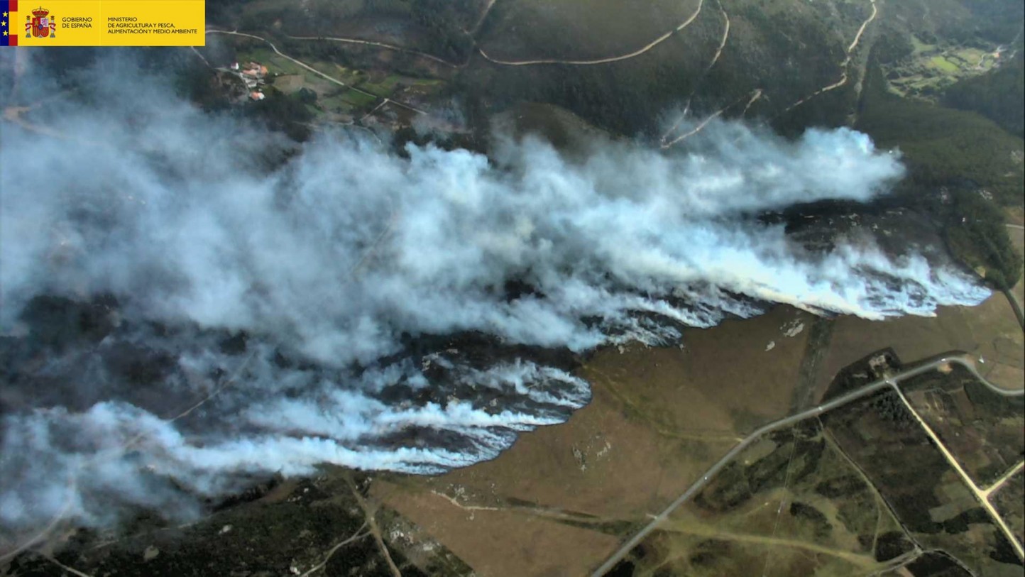 Cooperativas agroalimentarias gallegas ofrecen ayuda para la extinción de los incendios forestales