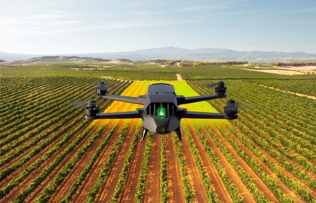 Parrot Bluegrass, el cuadricóptero multiuso para la agricultura