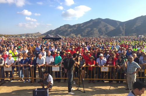 Miles de regantes del Almanzora exigen garantía de agua a un precio justo