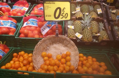 AVA-ASAJA denuncia la venta de cítricos como producto reclamo en los lineales de la distribución