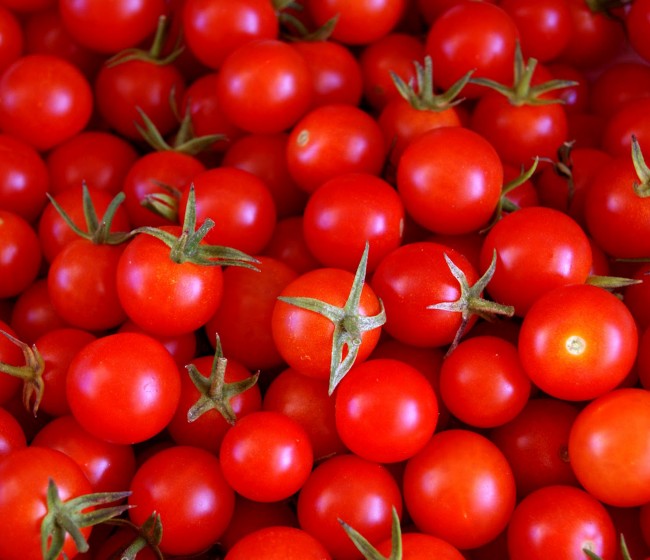 CECU y COAG denuncian ante Consumo el etiquetado fraudulento de tomates cherry en Carrefour
