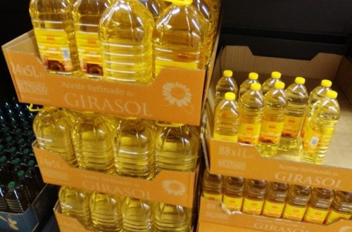 Las ventas internas de aceite de girasol envasado siguen superando a las de aceite de oliva
