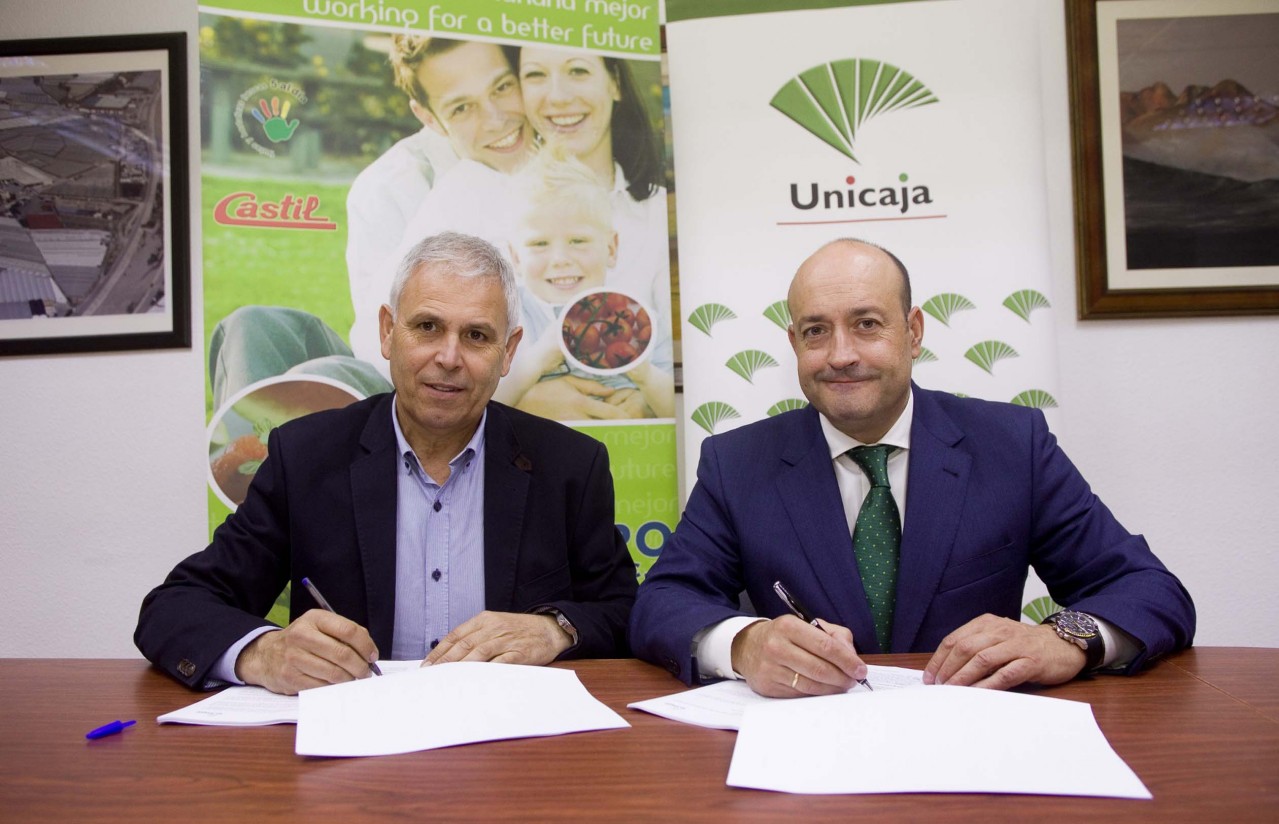 Unicaja renueva su apoyo a la cooperativa El Grupo de Granada