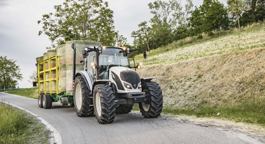 Valtra A4