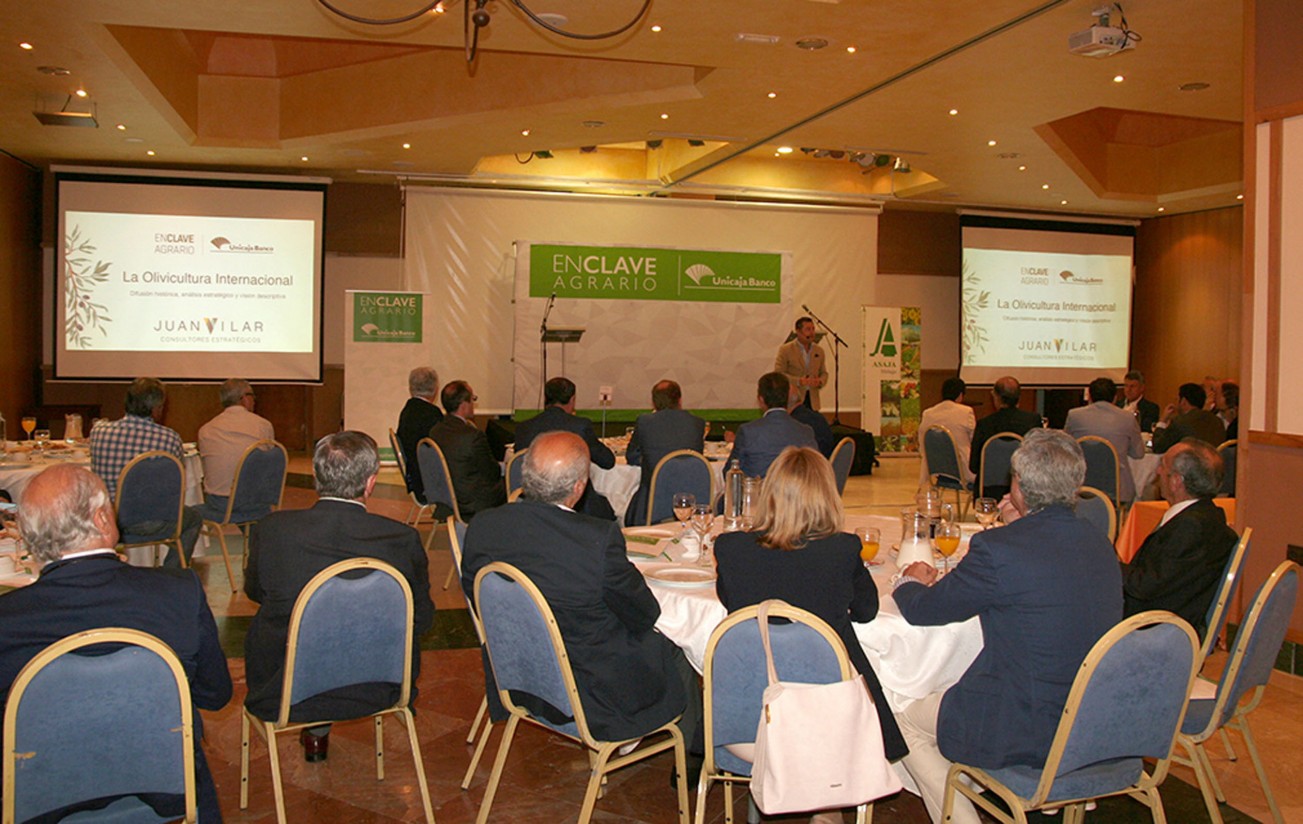 Unicaja Banco celebra una nueva jornada de Enclave Agrario para analizar los retos del olivar