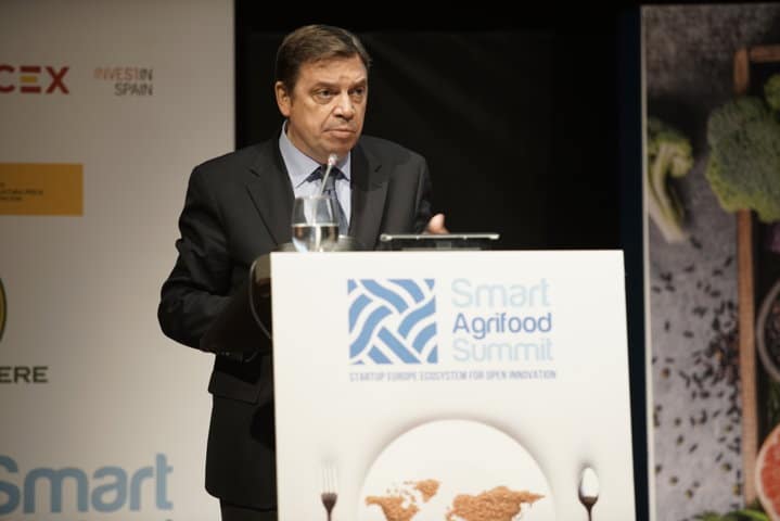 Planas destaca la transformación digital del sector en la inauguración de Smart Agrifood Summit