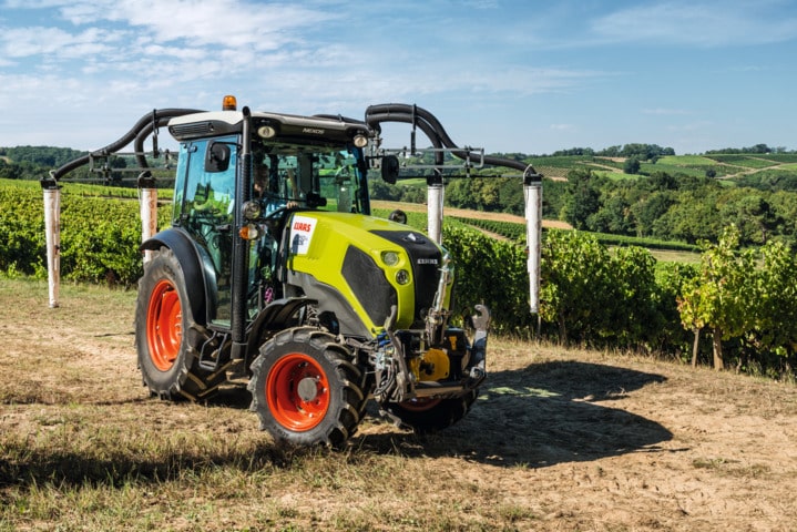 Claas Nexos, ahora con suspensión en el eje delantero