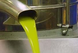 Las salidas de aceite de oliva al mercado se elevaron a 121.000 t en octubre