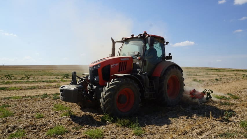 Kubota M7152 Powershift y KVT, mellizos robustos de sencillo manejo