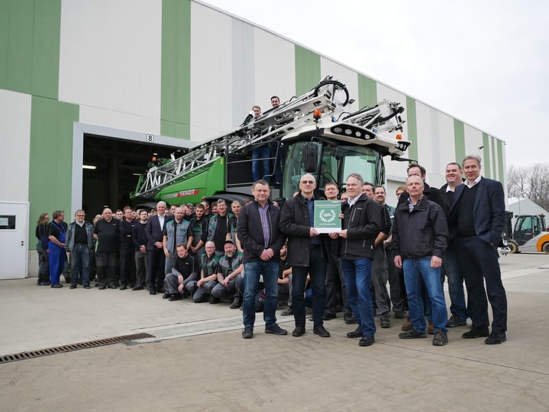 Fendt hace entrega de su pulverizador Rogator 600 número 100