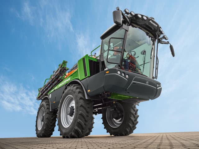 Nuevo pulverizador autopropulsado Amazone Pantera 4503