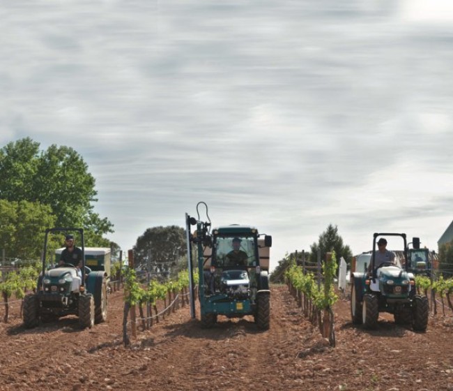Arbos presenta su línea completa de tractores especializados