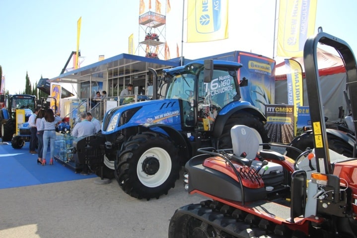 New Holland presenta el T5 Auto Command en Expoliva