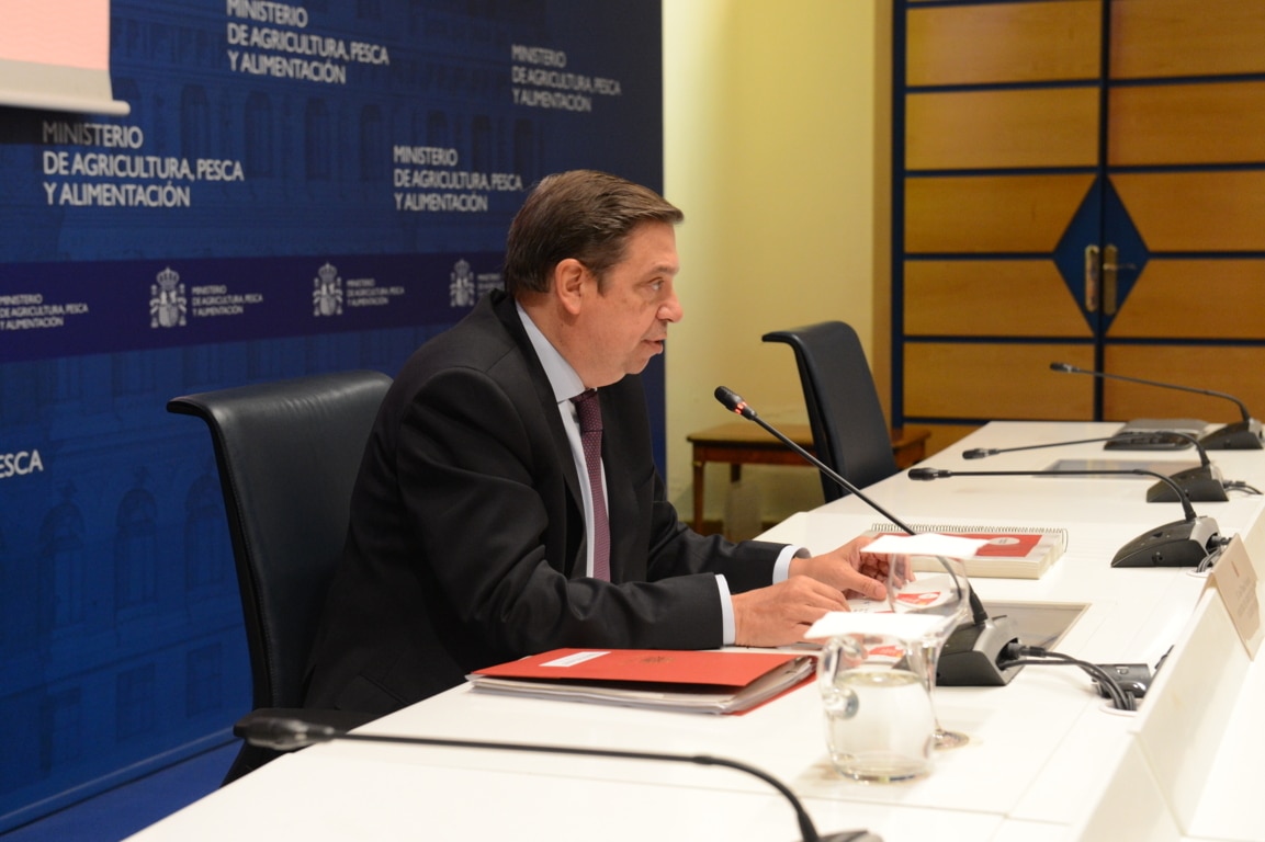 Planas anuncia que se convocará en breve la Mesa Nacional de la Sequía para evaluar y dar respuesta a la actual situación del campo