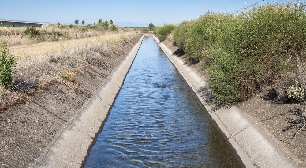 Los regantes rechazan de plano una subida del precio del agua como pretexto para una mayor eficiencia