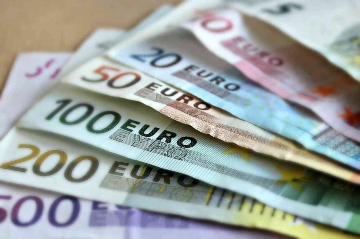 La Comisión Europea estima que España crecerá un 2,3% en 2019 y un 1,9% en 2020